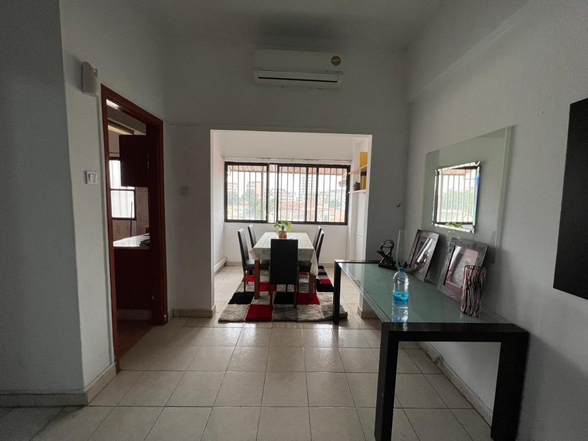 Africa Em Zona Comercial De Luanda Apartman Kültér fotó