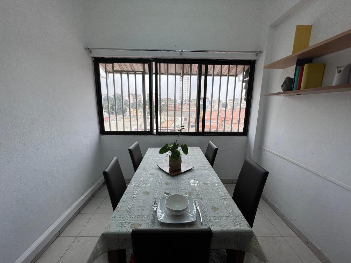 Africa Em Zona Comercial De Luanda Apartman Kültér fotó